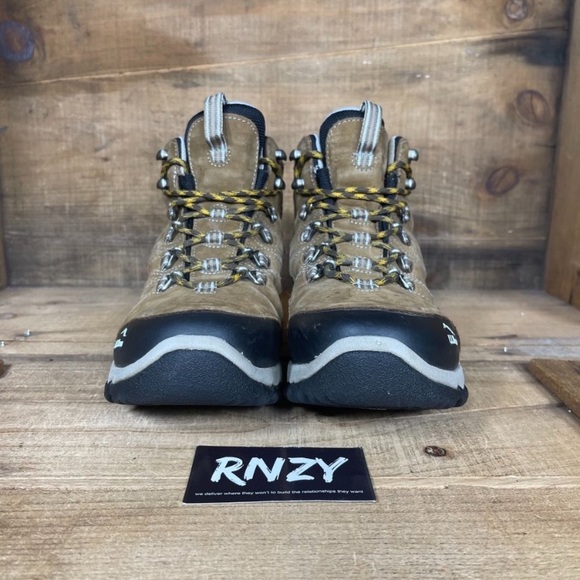 L.L. Bean Rugged Ridge Waterproof Hiking Boot - Picture 2 of 9